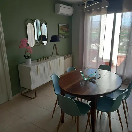 Framboise Apartment